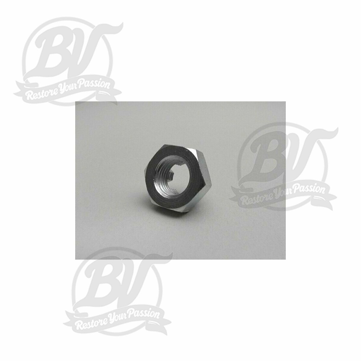 Ecrous de fixation tambour de roue 