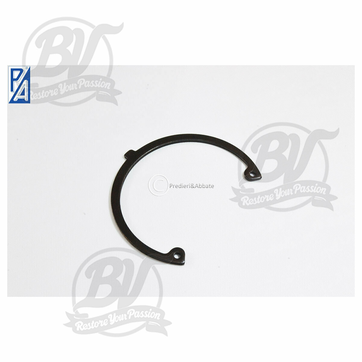 Circlips interne &agrave; oreille &Oslash;=62mm 