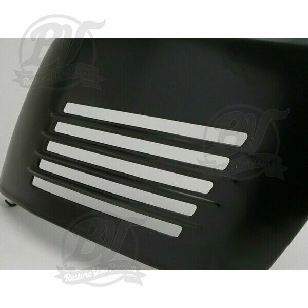 Aile droite Vespa V50 (V5A1T depuis No 92877), V50 S (V5SA1T depuis No 15325), V90 (depuis No 22234), SS50, SS90, PV125, ET3 - avec tirette